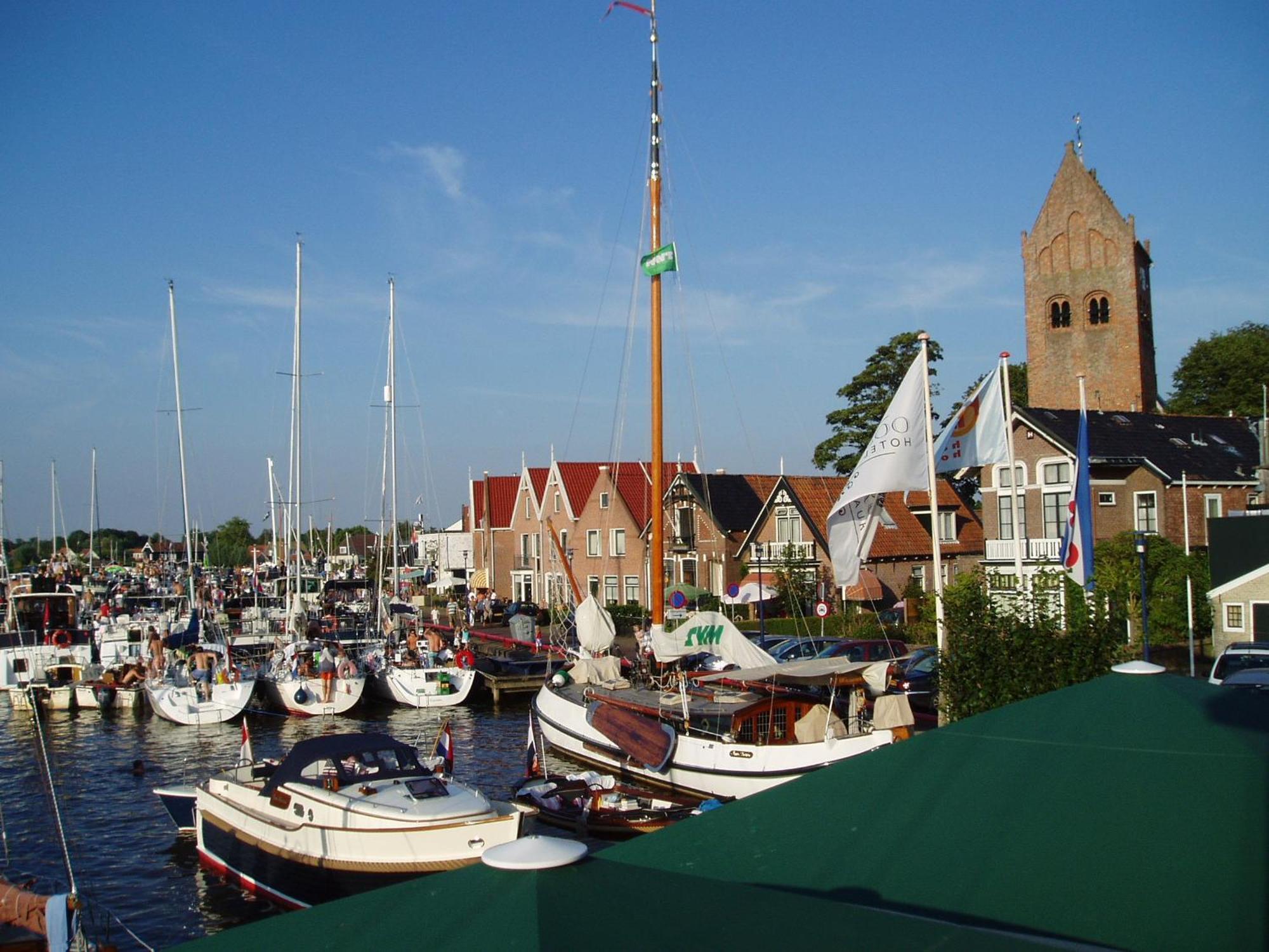 De Thuiskamer In Grou Als B&B Of Vakantiehuis Extérieur photo