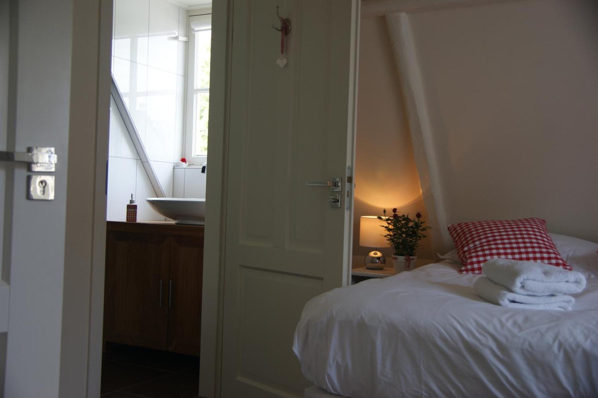 De Thuiskamer In Grou Als B&B Of Vakantiehuis Extérieur photo