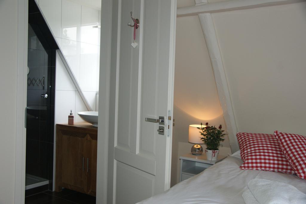 De Thuiskamer In Grou Als B&B Of Vakantiehuis Extérieur photo